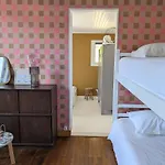 Esprit Entre Jardin & Du Porteau Nyaraló