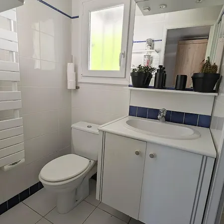 Esprit Entre Jardin & Du Porteau بيت للعطل بورنيك