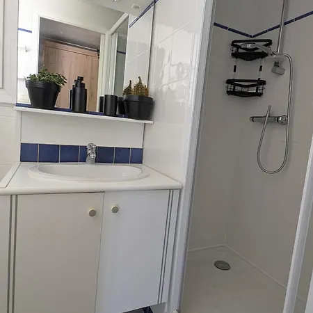 Holiday home Esprit Entre Jardin & Du Porteau *
