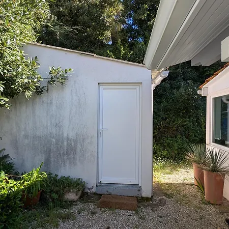 Esprit Entre Jardin & Du Porteau بيت للعطل *