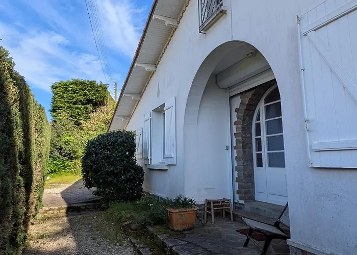 Esprit Entre Jardin&plage Du Porteau Hébergement de vacances *